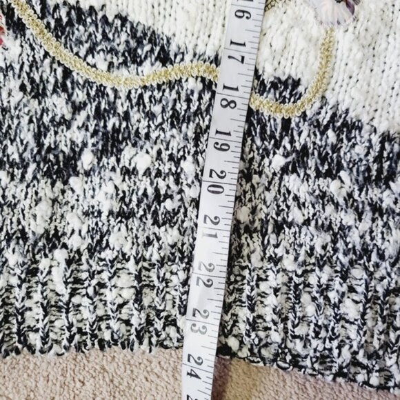 Vintage FairSet Boucle Boho Granny Floral Pearl Applique Sweater L - Picture 4 of 8